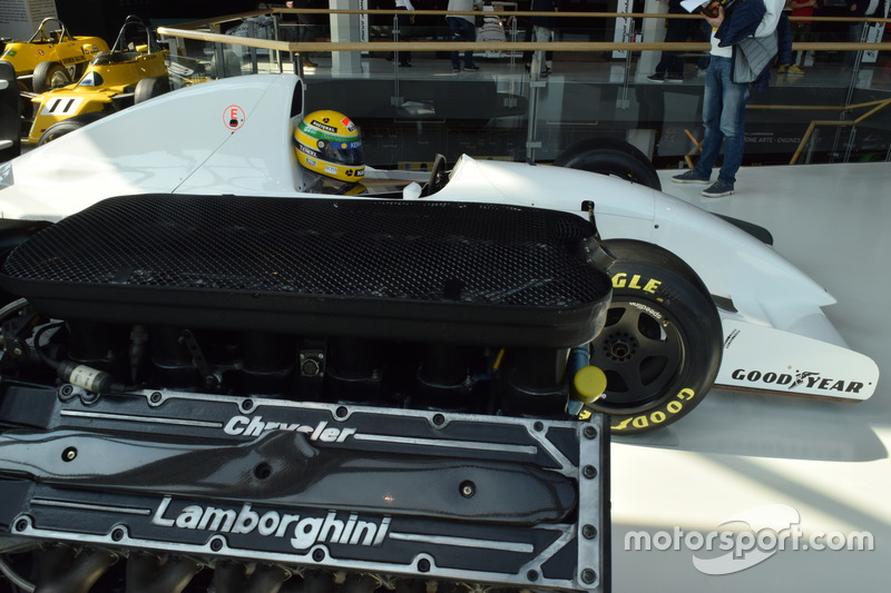 McLaren-Lamborghini