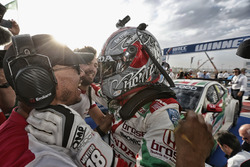 Il vincitore della gara Tiago Monteiro, Honda Racing Team JAS, Honda Civic WTCC