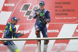 Podium: Second place Valentino Rossi, Yamaha Factory Racing, Race winner Maverick Viñales, Yamaha Factory Racing