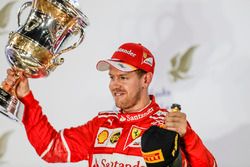 Le vainqueur Sebastian Vettel, Ferrari