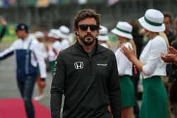 Fernando Alonso, McLaren en el desfile de pilotos