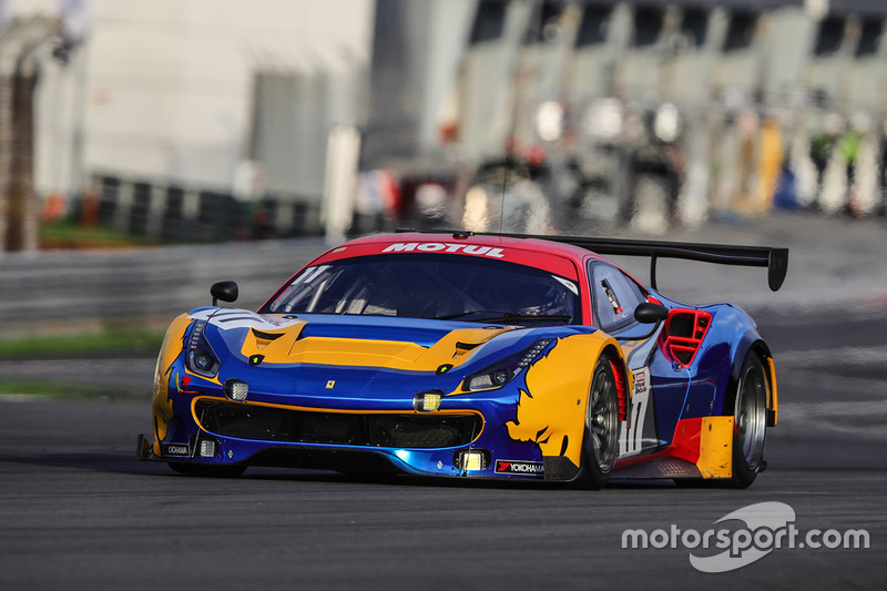 #11 Singha Motorsport Team Ferrari 488 GT3: Piti Bhirom Bhakdi, Carlo van Dam, Frank Yu, Tanart Sathienthirakul