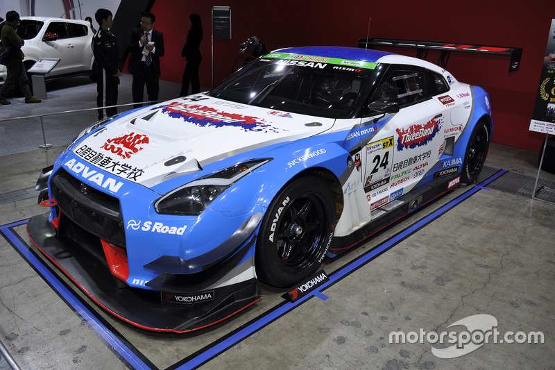 スリーボンド日産自動車大学校GT-R(スーパー耐久)