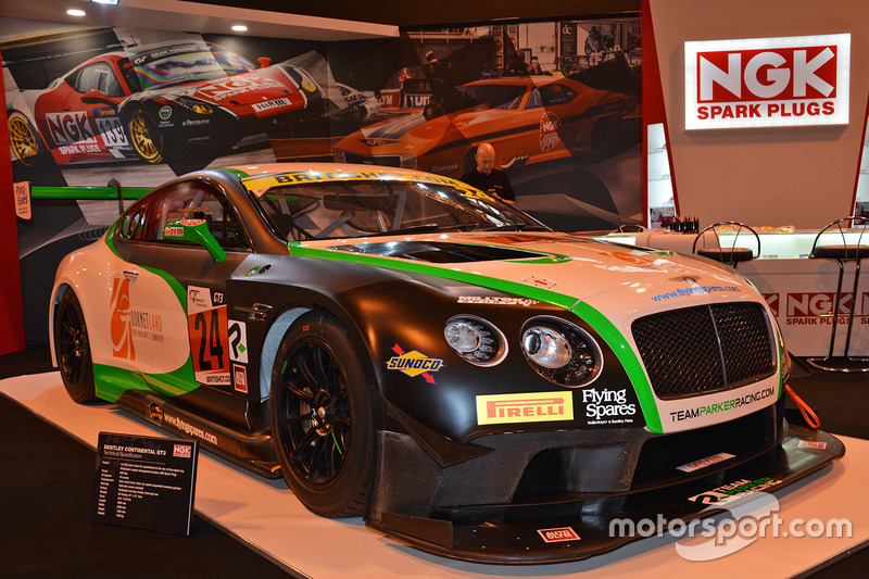 Bentley Continental GT3 staat er ook mooi bij