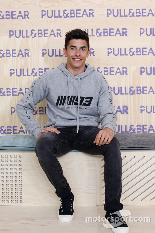 sudadera marc marquez pull and bear