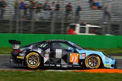 #77 Dempsey Proton Competition, Porsche 911 RSR: Christian Ried, Matteo Cairoli, Marvin Dienst