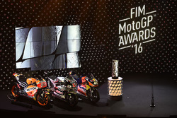 Мотоцикли чемпіонів трьох класів сезону 2016 року