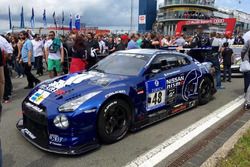 Nissan GT-R команды Schulze Motorsport: Марк Шульжицкий, Тобиас Шульце, Михаэль Шульце, Жордан Трессон