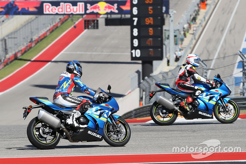 Kenny Roberts Jr., Kevin Schwantz, vuelta de honor