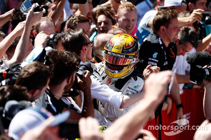 Ganador de la carrera Lewis Hamilton, Mercedes AMG F1 W08