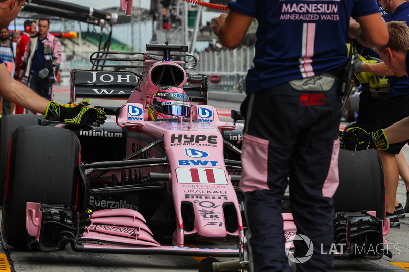 Sergio Perez, Sahara Force India VJM10, prova di pit stop