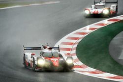 #7 Toyota Gazoo Racing Toyota TS050-Hybrid: Mike Conway, Kamui Kobayashi, Jose Maria Lopez