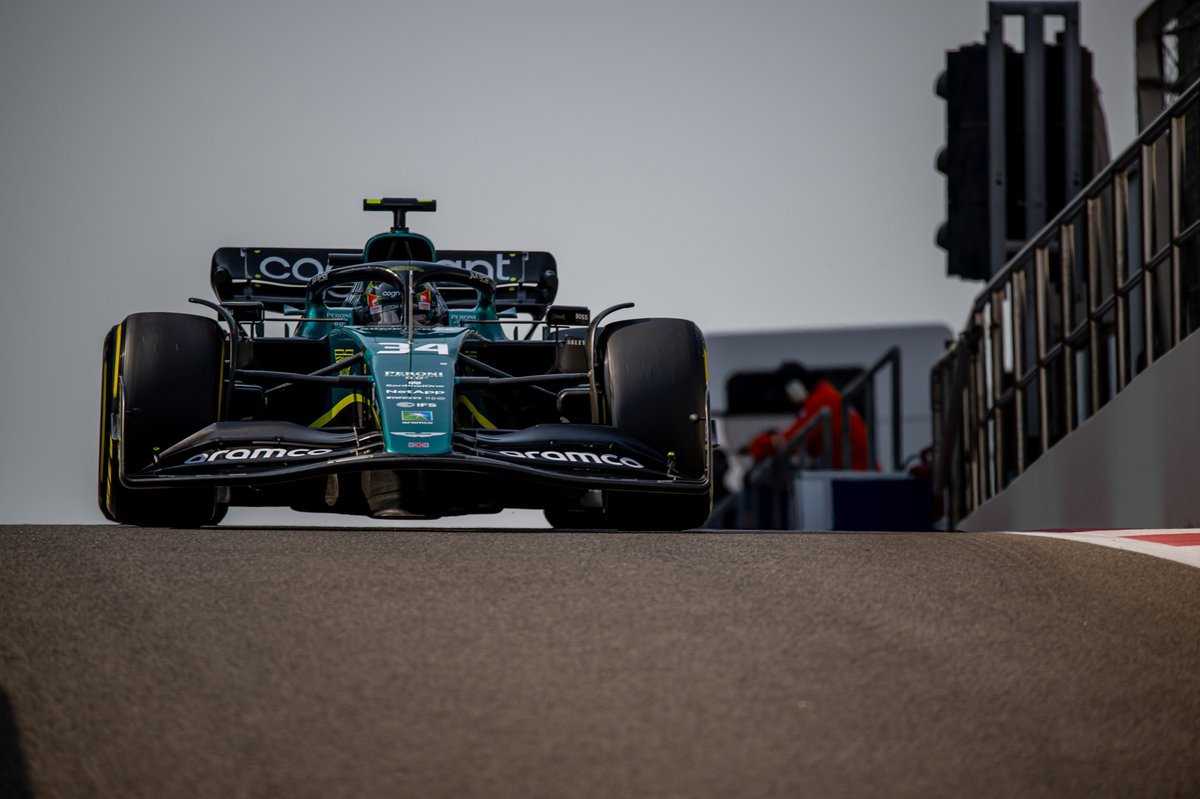 Felipe Drugovich, Aston Martin AMR22