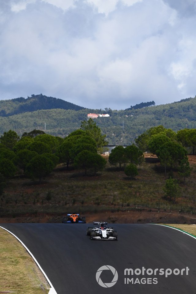 Daniil Kvyat, AlphaTauri AT01, Carlos Sainz Jr., McLaren MCL35