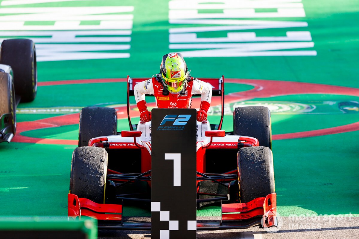 Ganador Mick Schumacher, Prema Racing celebra