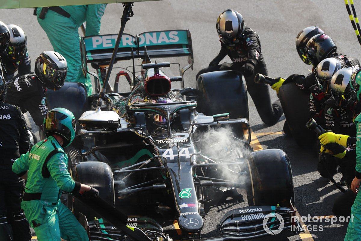 Lewis Hamilton, Mercedes F1 W11, makes a pit stop