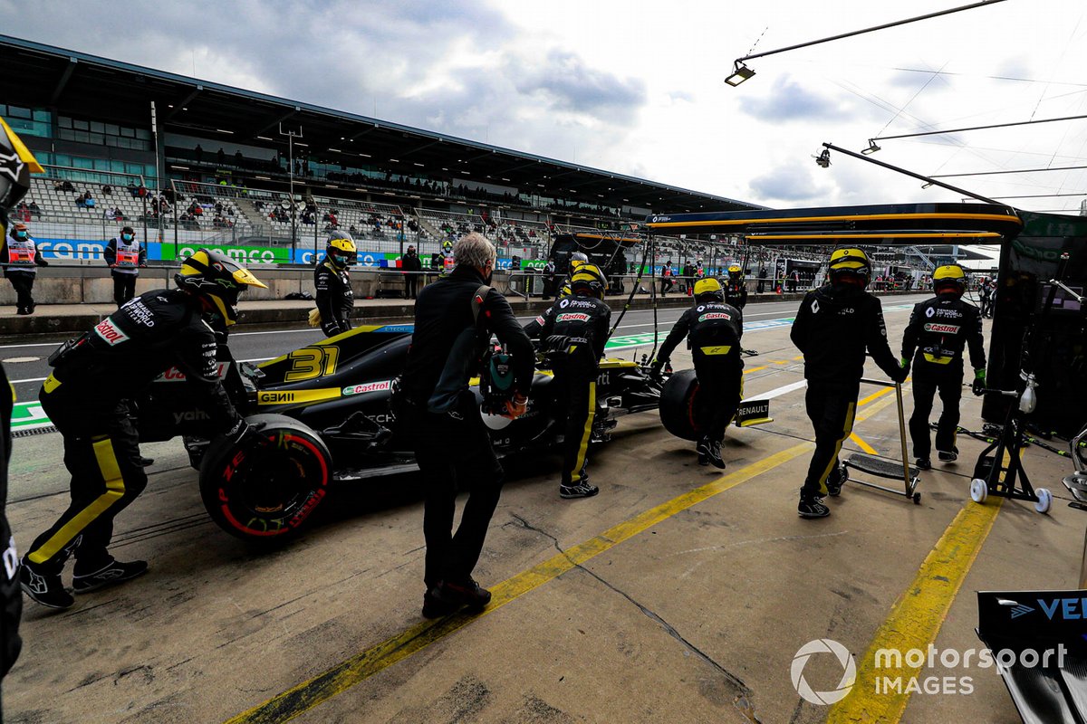 Esteban Ocon, Renault F1 Team R.S.20, si ritira dalla gara