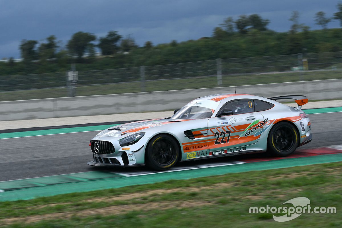 Luca Magnoni, Nova Race, Mercedes AMG GT4