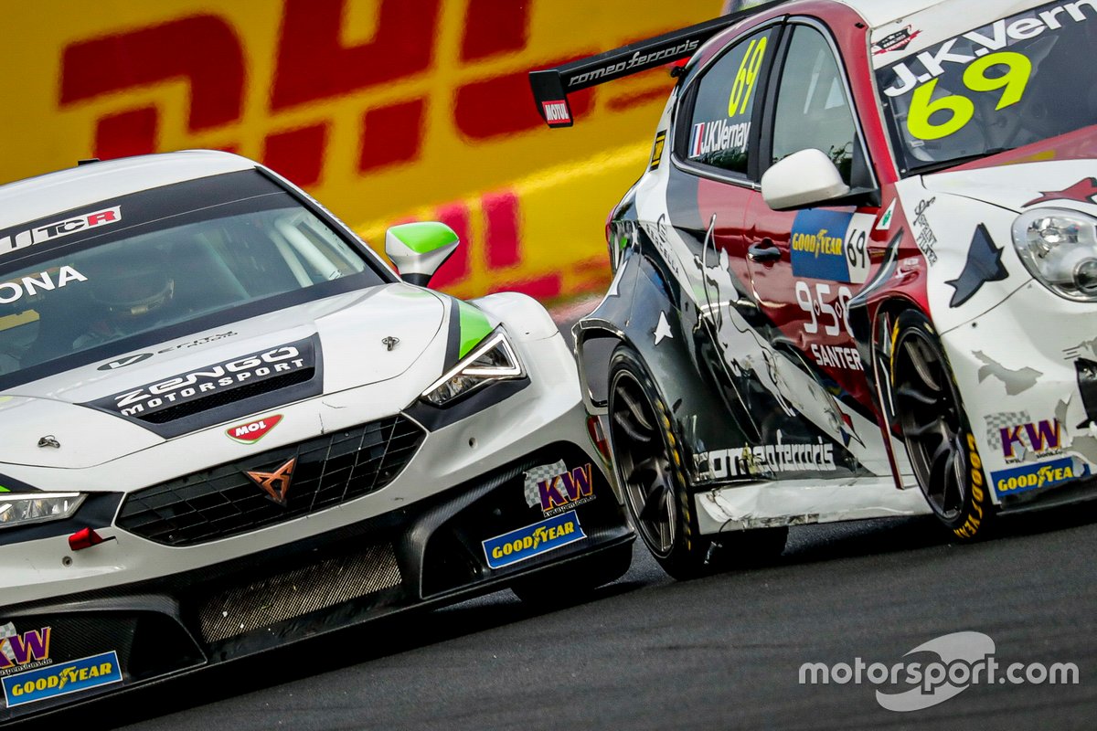 Mikel Azcona, Zeng? Motorsport Services KFT CUPRA León Competición TCR, Jean-Karl Vernay, Mulsanne Alfa Romeo Giulietta TCR