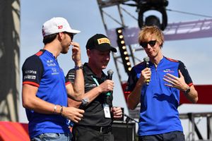 Pierre Gasly, Scuderia Toro Rosso and Brendon Hartley, Scuderia Toro Rosso on stage 