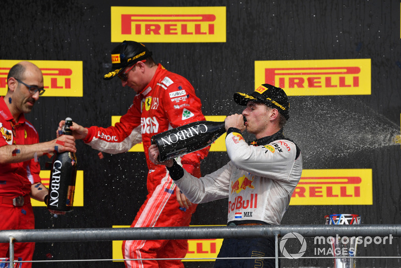 Podio: Carlo Santi, ingeniero de Ferrari Podio segundo lugar Max Verstappen, Red Bull Racing, ganador de la carrera Kimi Raikkonen, Ferrari