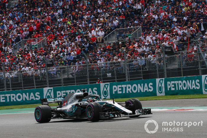 Lewis Hamilton, Mercedes AMG F1 W09 EQ Power+ 