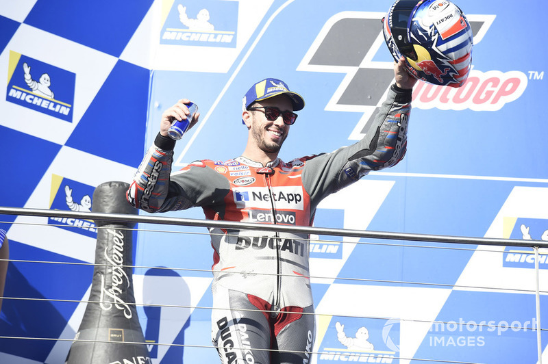 Podio: tercer clasificado Andrea Dovizioso, Ducati Team