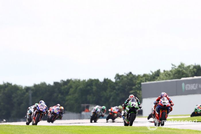 Leon Haslam, Team HRC, Lucas Mahias, Kawasaki Puccetti Racing