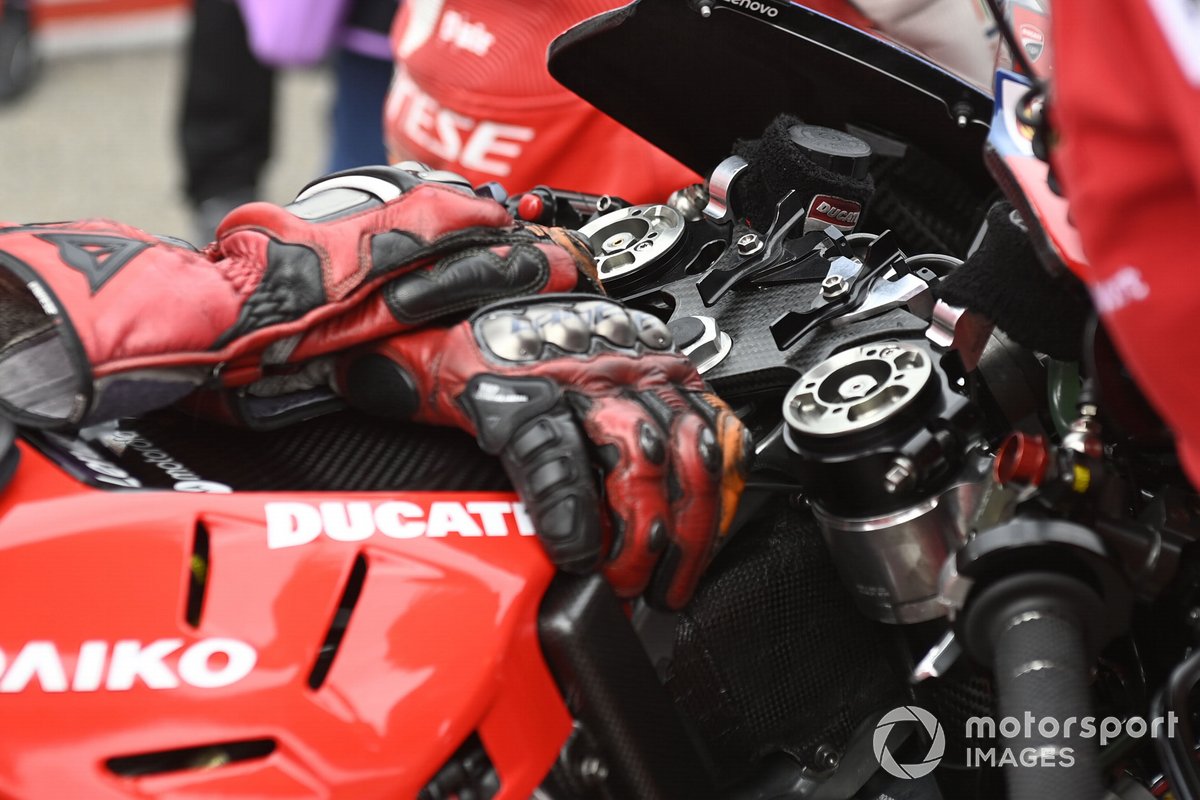 Cambio Ducati, cruscotto