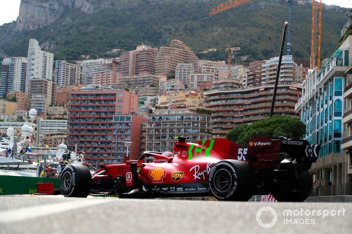 Carlos Sainz Jr., Ferrari SF21