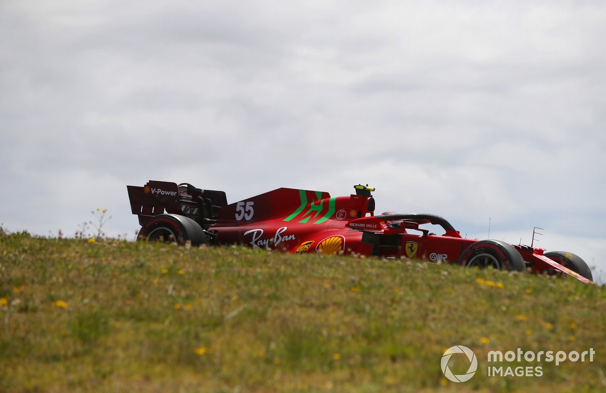 Carlos Sainz Jr., Ferrari SF21