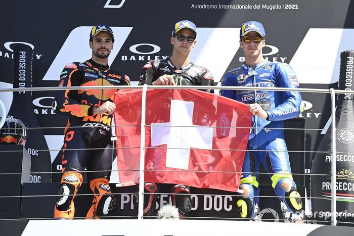 Podio: segundo lugar Miguel Oliveira, Red Bull KTM Factory Racing, ganador Fabio Quartararo, Yamaha Factory Racing, tercer lugar Joan Mir, Team Suzuki MotoGP
