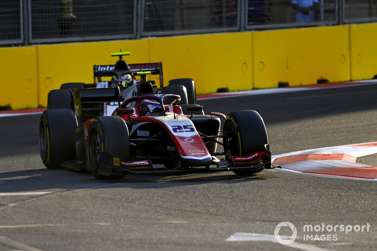 Marino Sato, Trident, precede Theo Pourchaire, ART Grand Prix