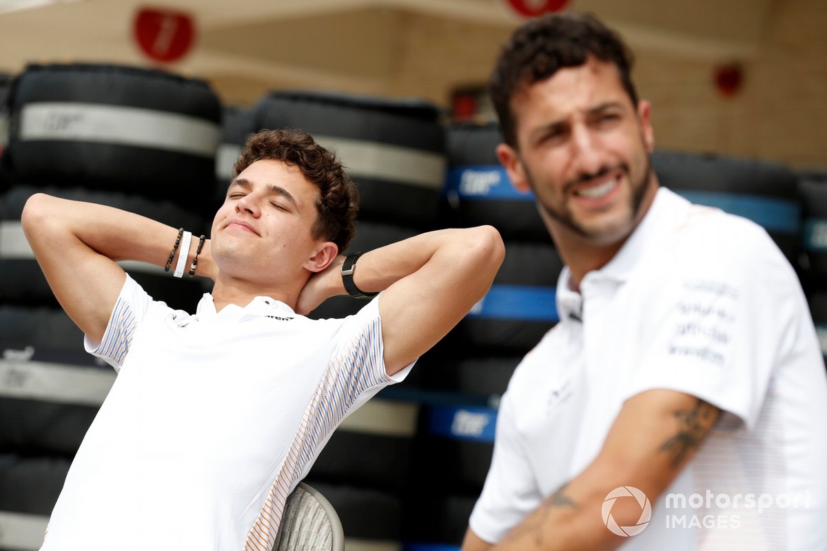 Lando Norris, McLaren y Daniel Ricciardo, McLaren