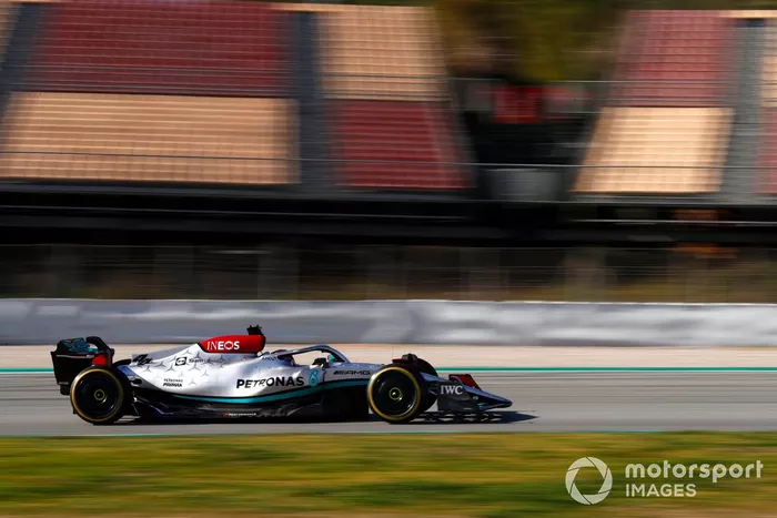 Lewis Hamilton, Mercedes W13