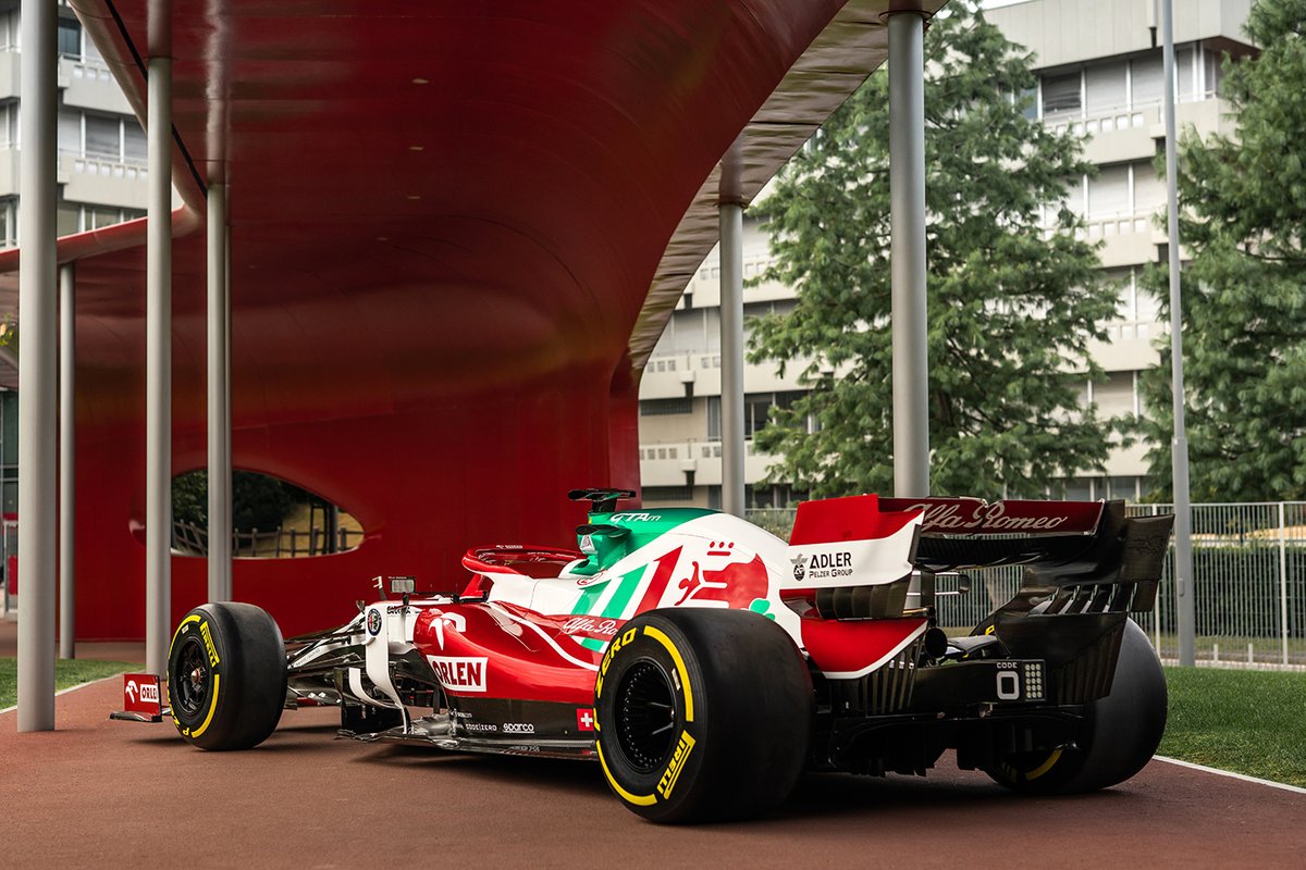 Decoración especial del Alfa Romeo C41 para el GP de Italia 