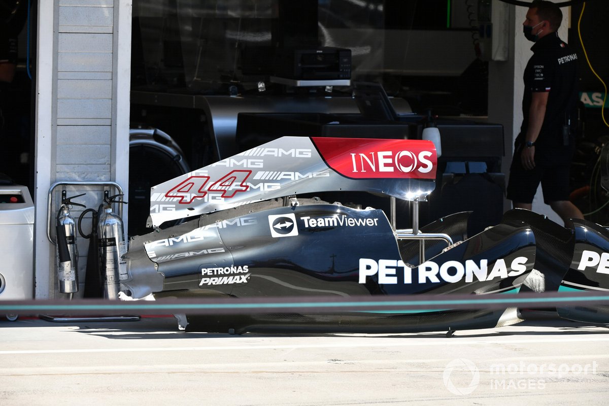 Mercedes W12: Motorhaube