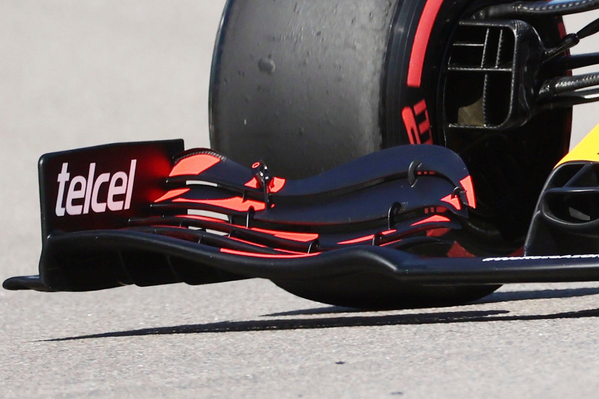 Max Verstappen, Red Bull Racing RB16B detail front wing