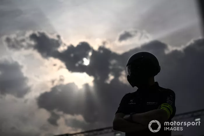 Equipo de boxes de DS Penske