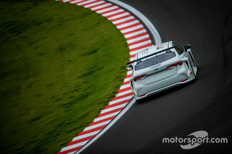 Os novos Corolla e Cruze da Stock Car 2020
