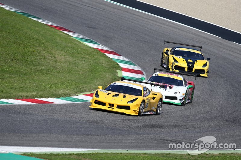 #224 Ferrari 488 Challenge, Boardwalk Ferrari: Zlad Ghandour