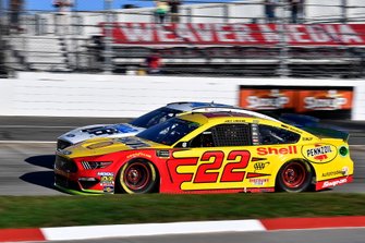 Joey Logano, Team Penske, Ford Mustang Shell Pennzoil