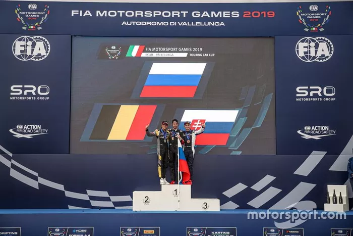Podio TCR Carrera 2