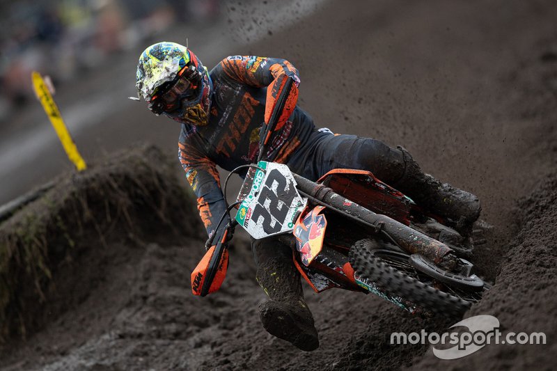El MXGP tuvo que reconfigurar de nuevo su calendario, aplazando su regreso a la acción al posponer Rusia, Letonia y nuevamente Francia