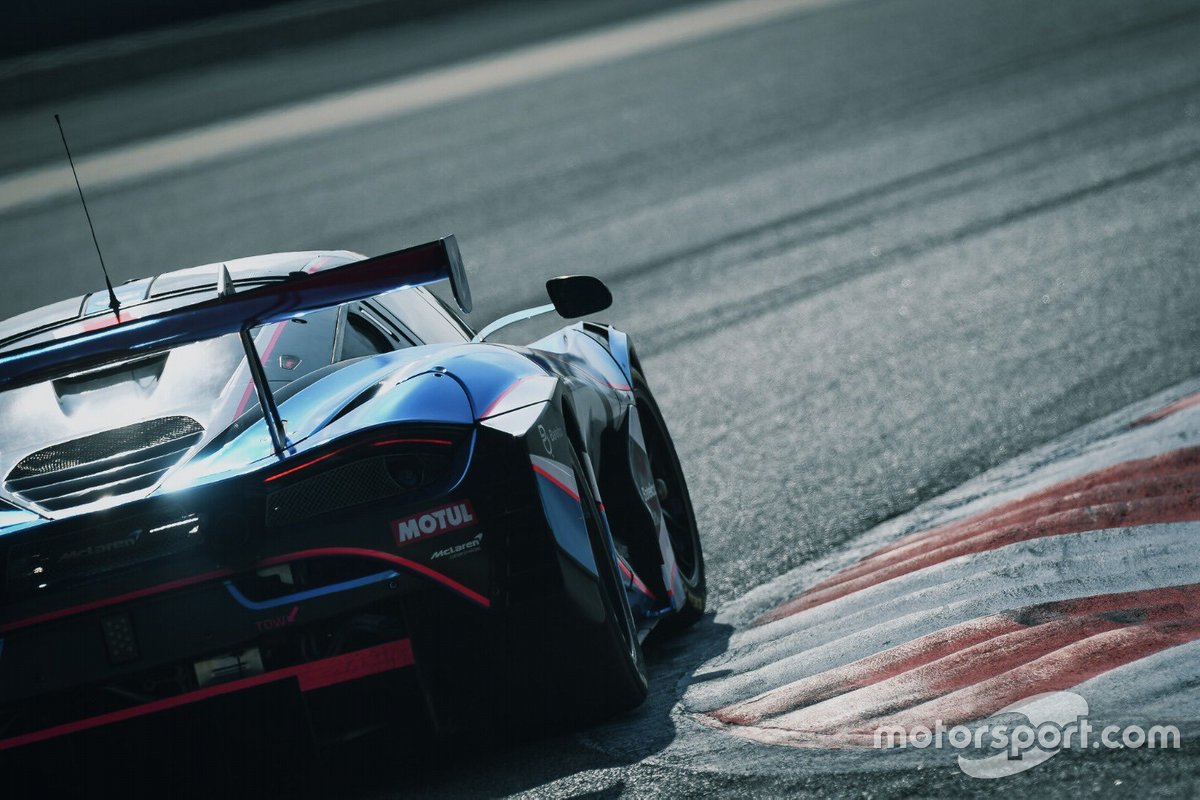 #33 2 Seas Motorsport, McLaren 720S GT3: Isa Bin Abdullah Alkhalifa, Ben Barnicoat, Martin Kodric