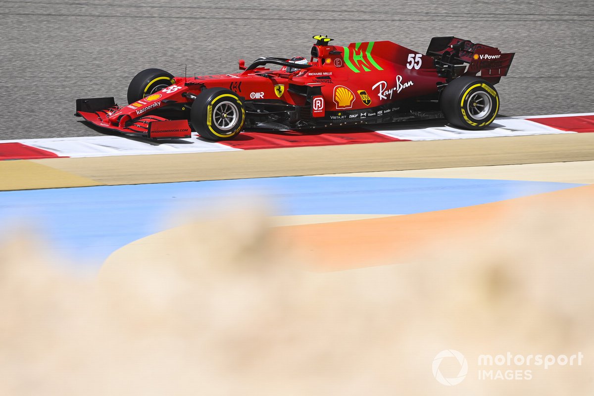 9. Carlos Sainz Jr., Ferrari SF21: 192 vueltas (1039,104 km)
