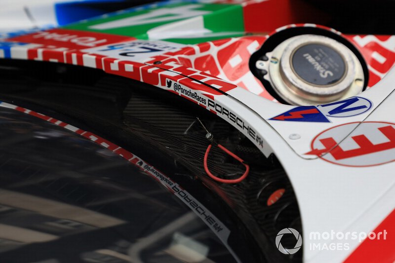 #94 Porsche GT Team Porsche 911 RSR