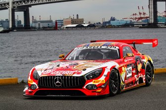 GOODSMILE RACING & TYPE-MOON RACING