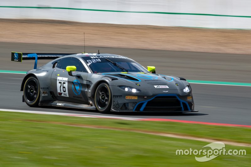 #76 R-MotorsportAston Martin Vantage AMR GT3: Marvin Kirchho?fer, Jake Dennis, Nicki Thiim