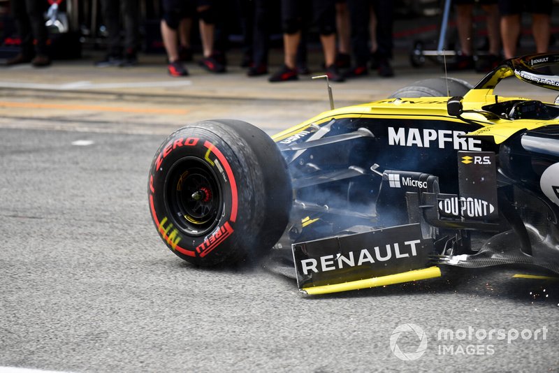 Нико Хюлькенберг, Renault Sport F1 Team R.S.19 (поврежденное переднее антикрыло)